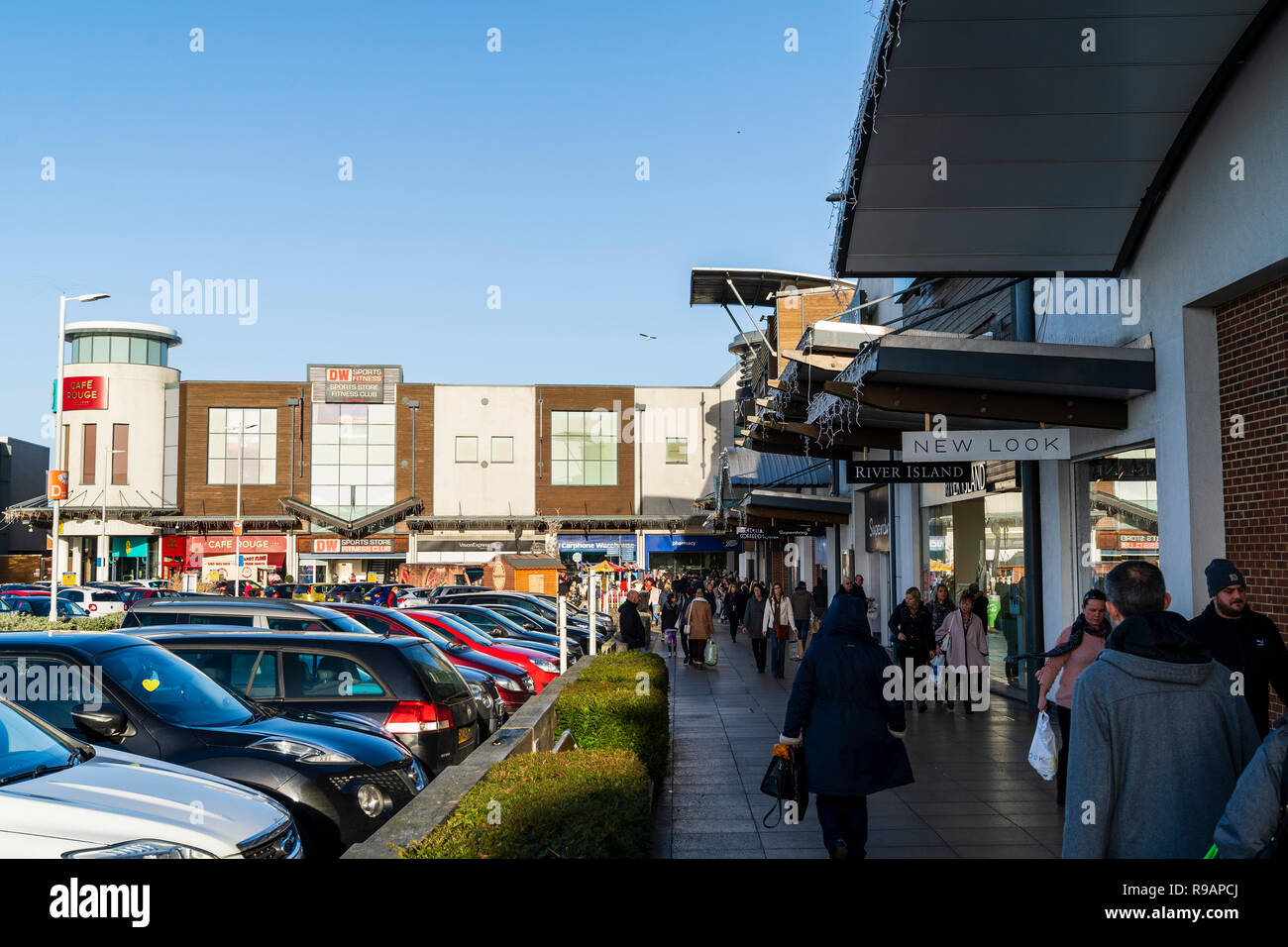 Walking past car park hires stock photography and images Alamy