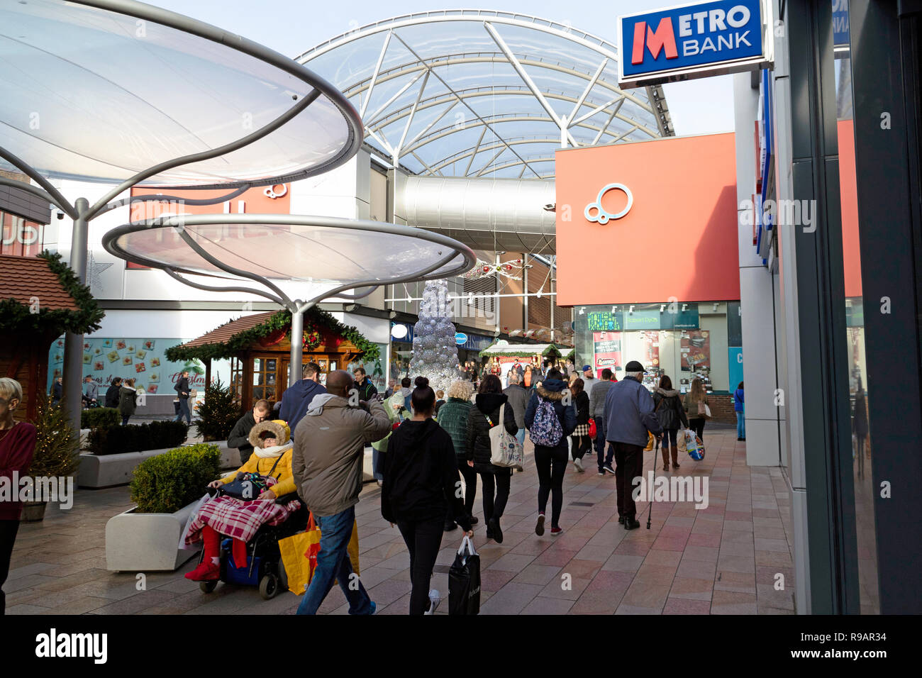 Basingstoke Stores High Resolution Stock Photography and Images Alamy