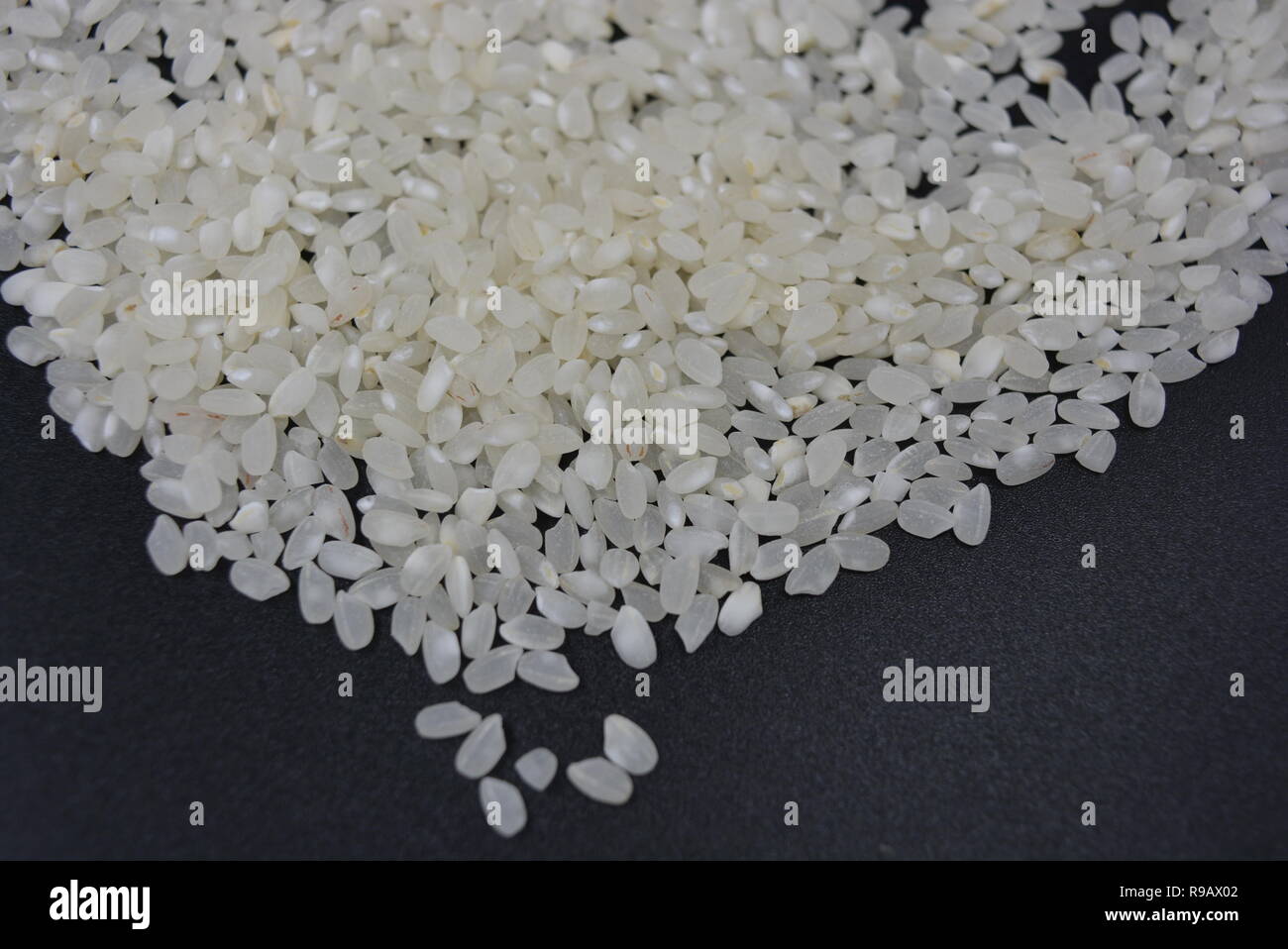 Waxy Rice Round Loose pearl design hi-res stock photography and images - Alamy