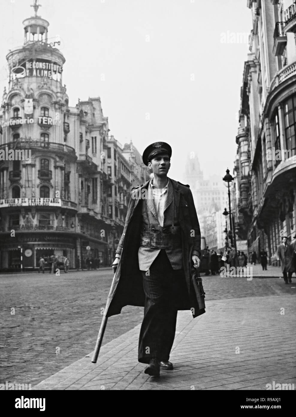 Original film title EL GUARDIAN DEL PARAISO. English title EL