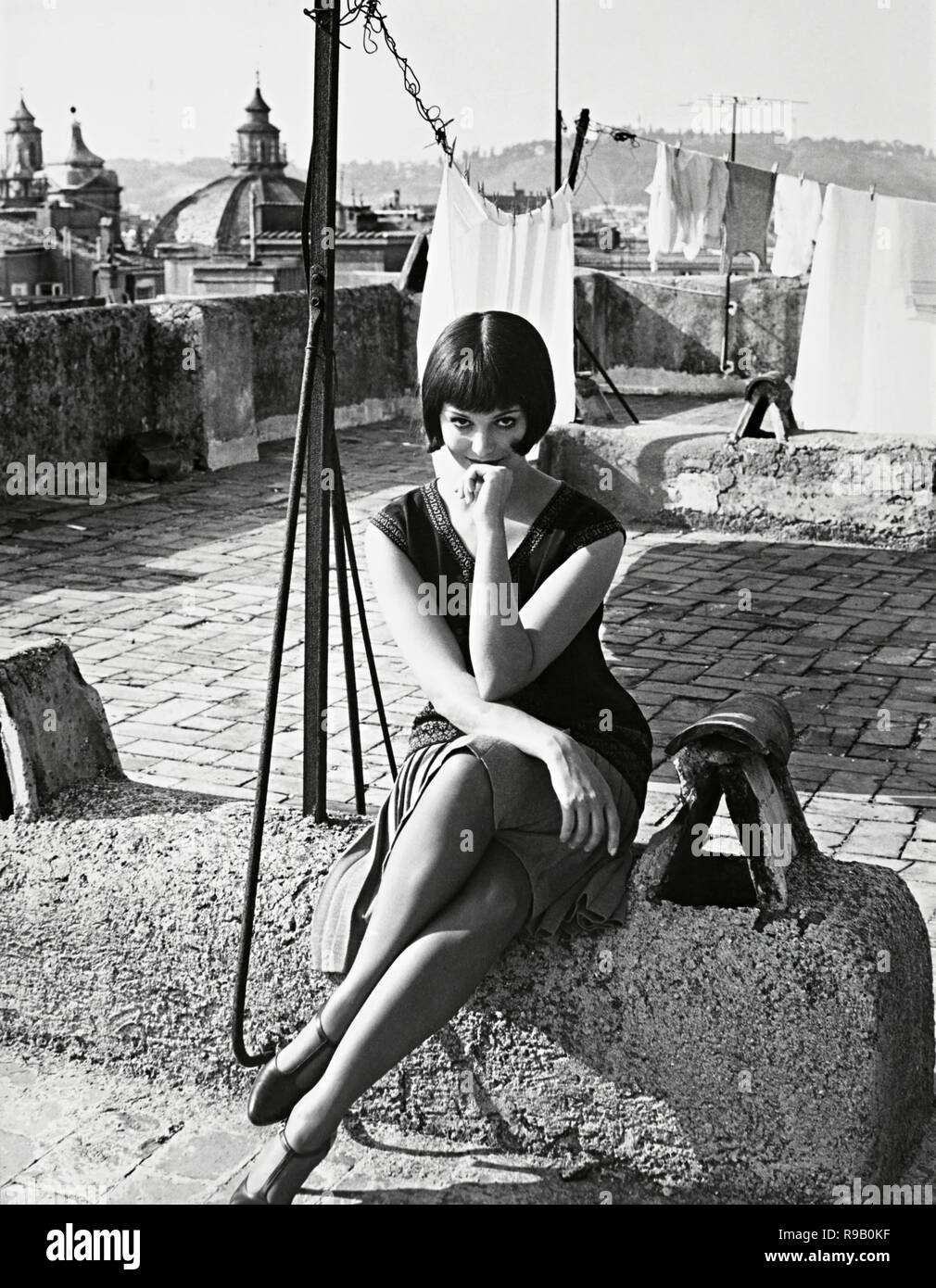 With claudia cardinale hi-res stock photography and images - Page 2 - Alamy