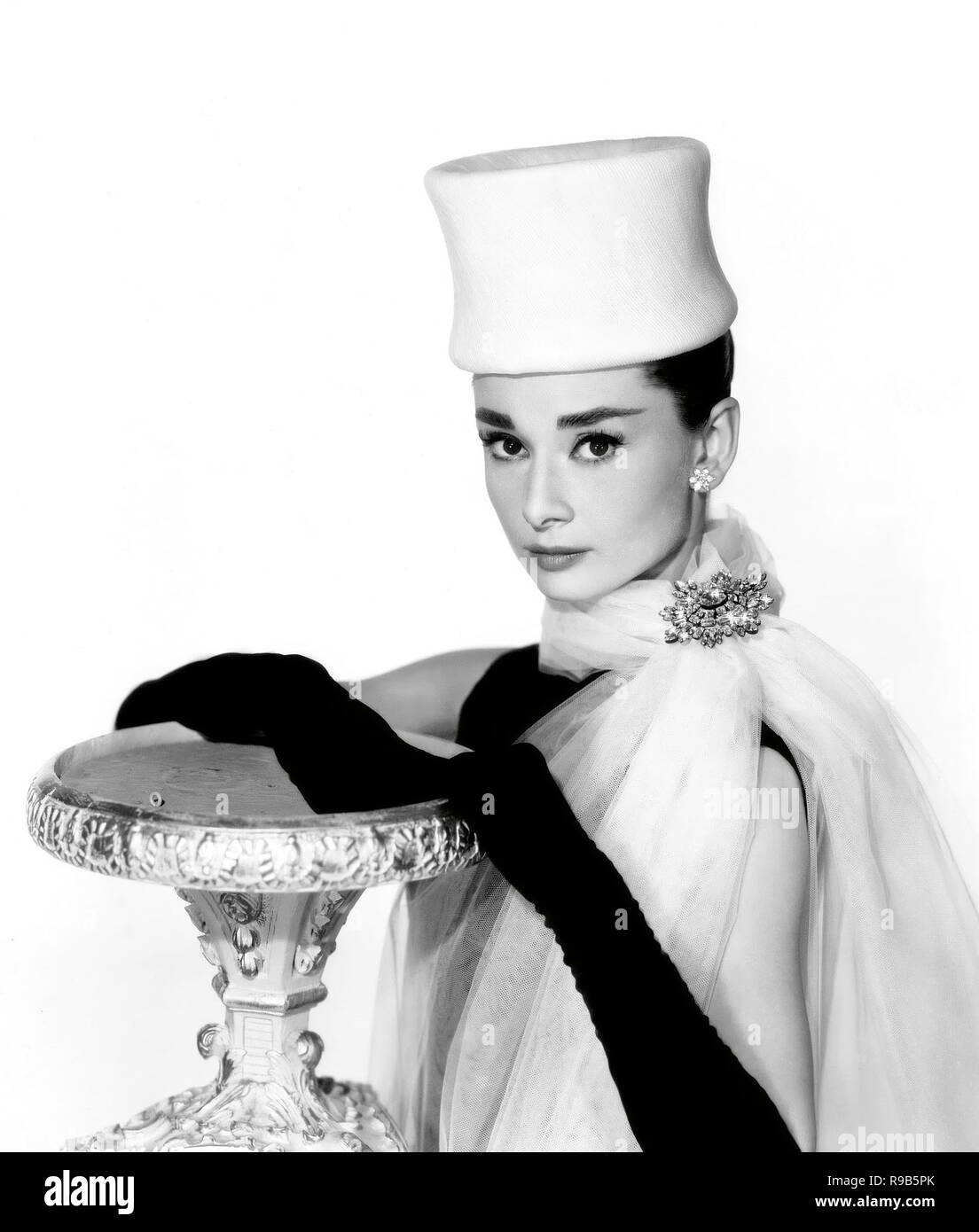 Original film title FUNNY FACE. English title FUNNY FACE. Year 1957