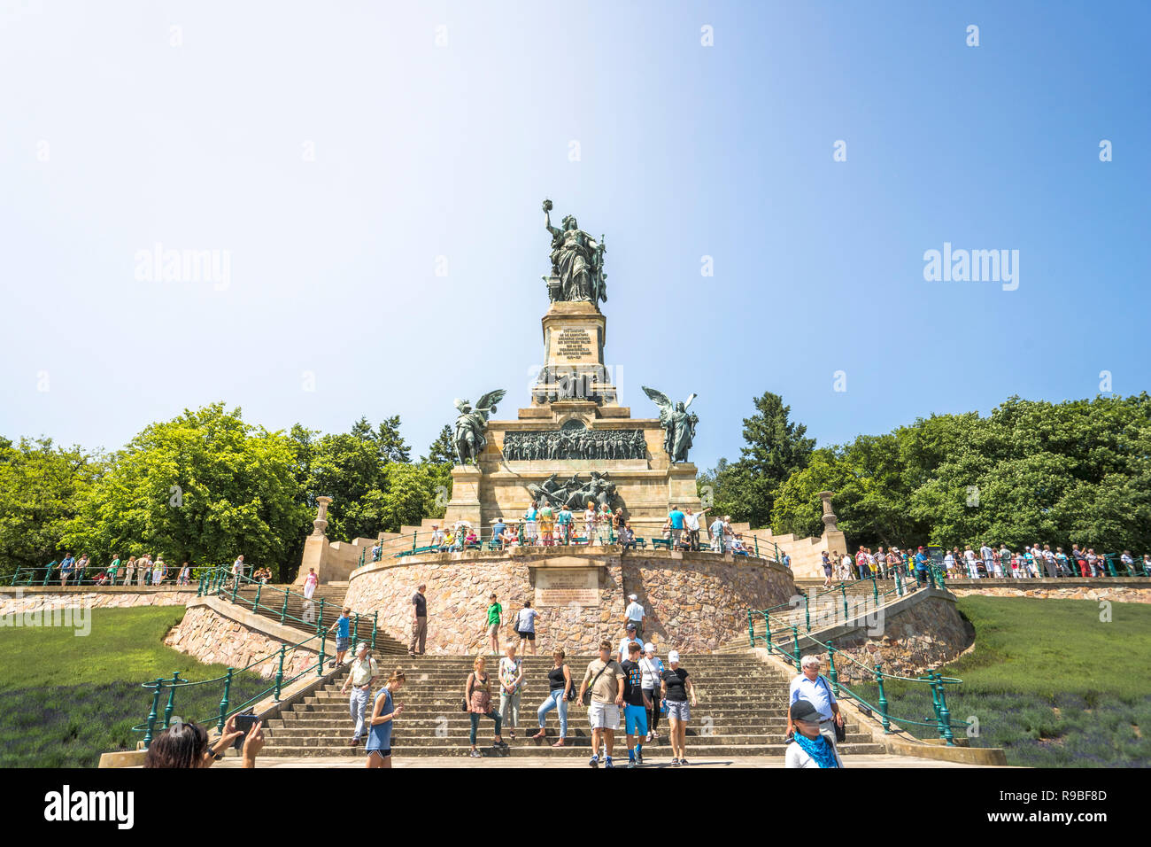 Deutschland, Hessen, Rüdesheim, Niederwalddenkmal Stock Photo