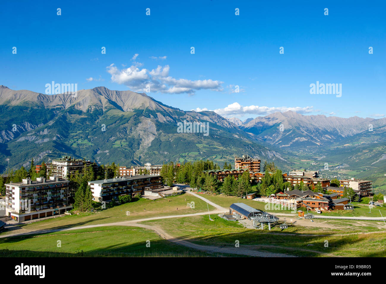 France. Alpes de Haute Provence. Valley of Ubaye. Pra-Loup (04).  Municipality of Uvernet-Fours Stock Photo - Alamy