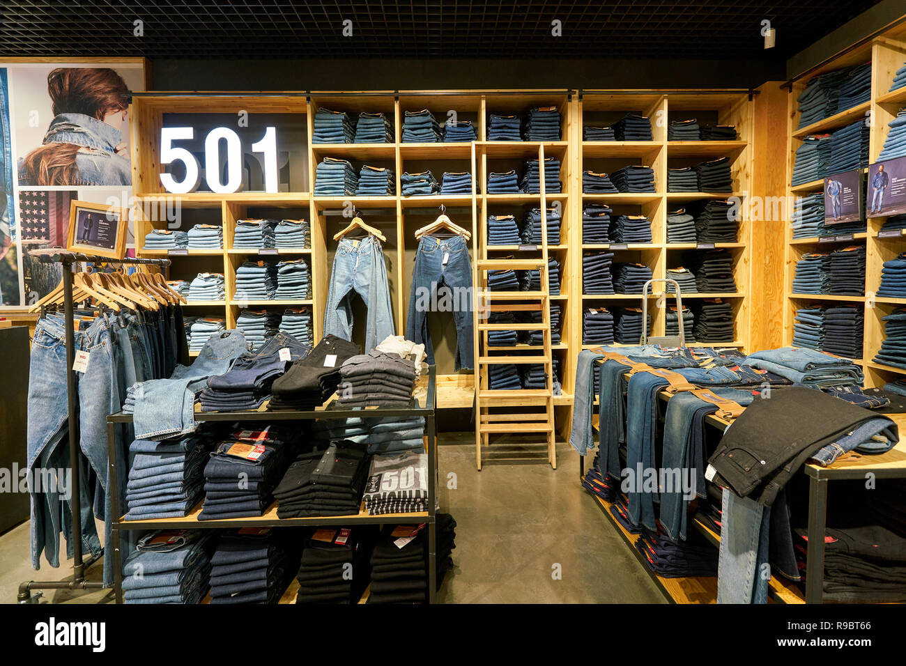 levis klcc floor