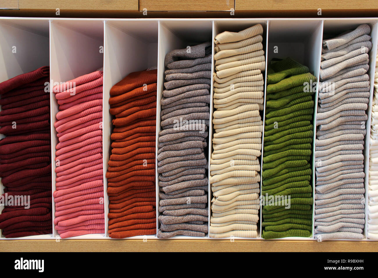 Uniqlo store shelves hi-res stock photography and images - Alamy