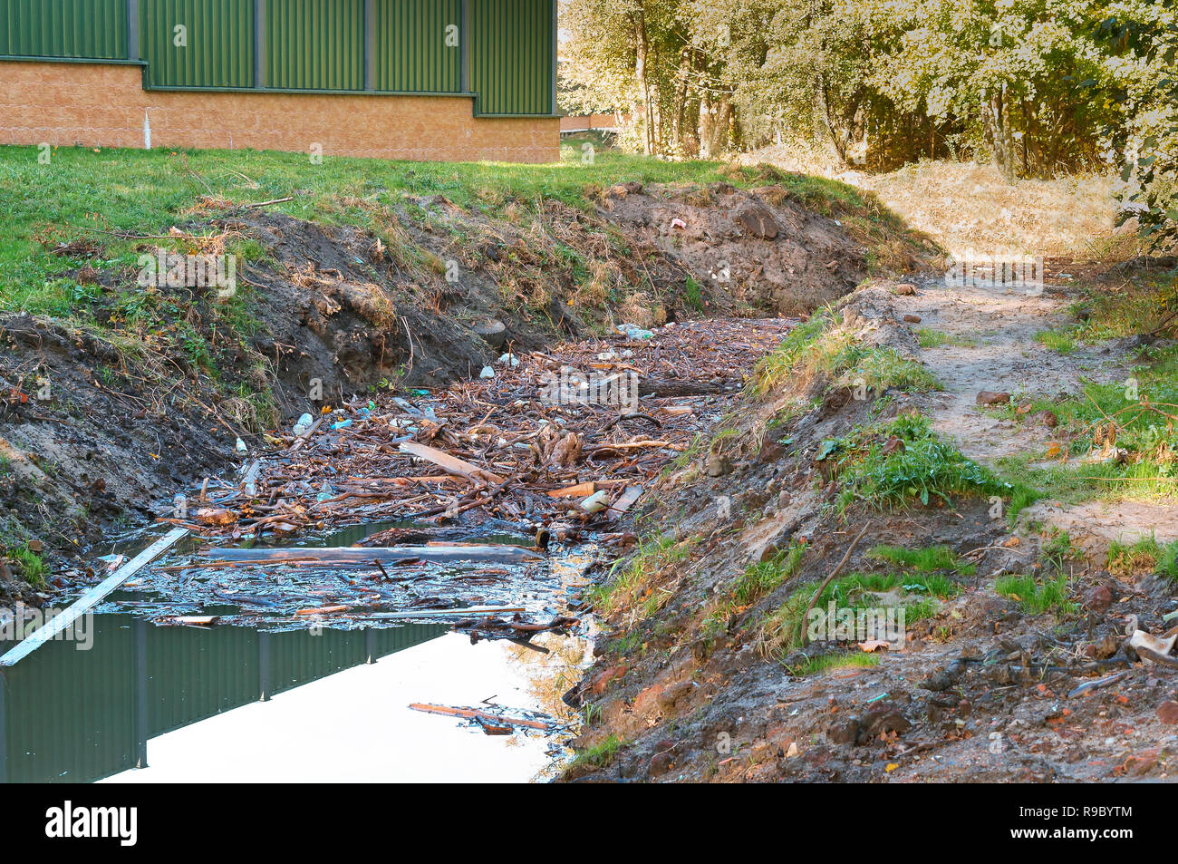 dirty stream, garbage and waste in the river Stock Photo - Alamy