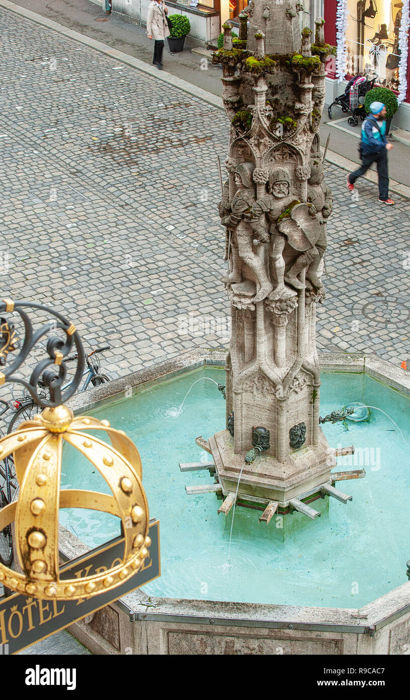 on the Weinmarkt, one of the most beautiful fountains in Lucerne