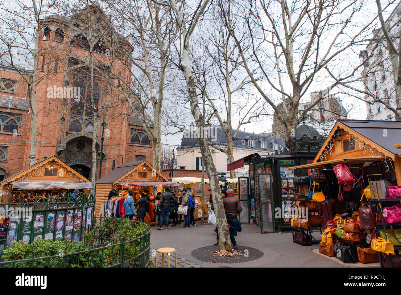 Christmas market in Montmartre, France Stock Photo Alamy