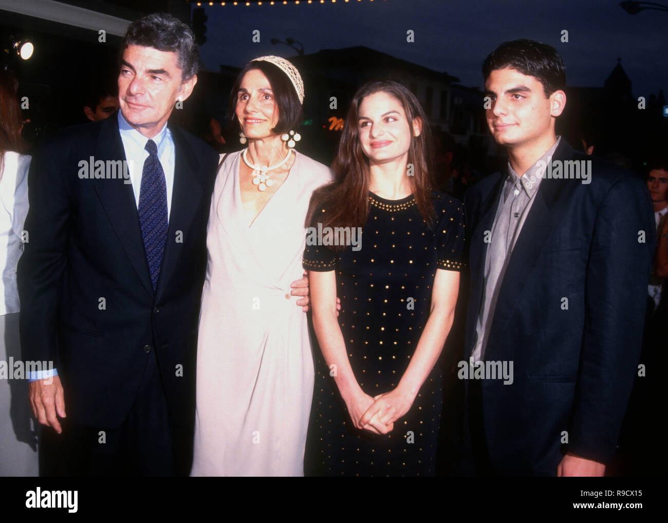 WESTWOOD, CA - MAY 27: Director Richard Benjamin, actress Paula Prentiss, daughter Prentiss Benjamin and son Ross Benjamin attend Warner Bros. Pictures' 'Made in America' Premiere on May 27, 1993 at Mann Bruin Theatre in Westwood, California. Photo by Barry King/Alamy Stock Photo Stock Photo