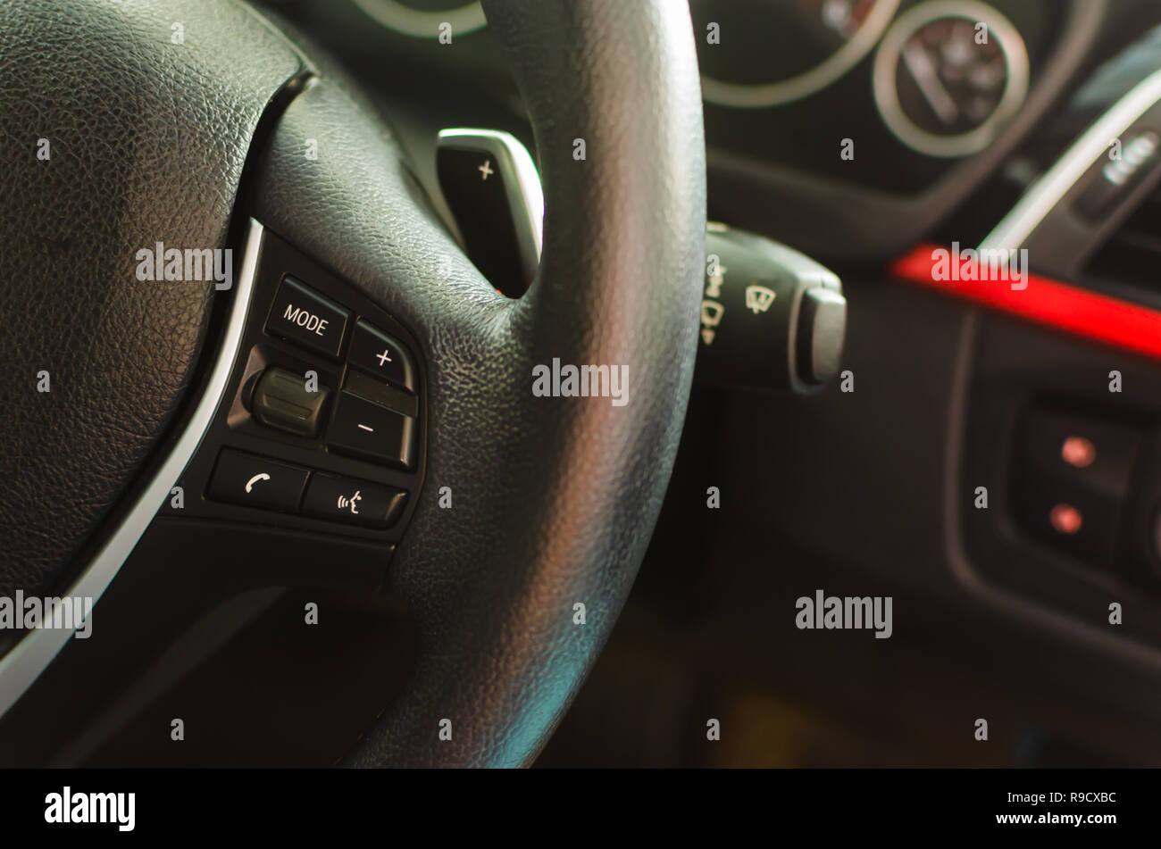 Car steering wheel call button hi-res stock photography and images - Alamy