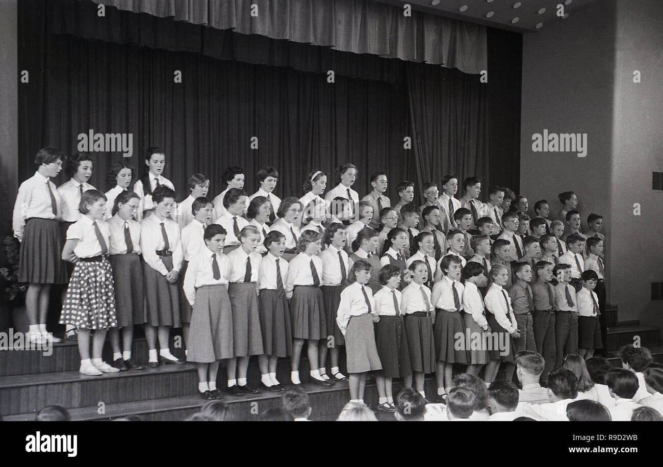 School children uniform 1950s hi-res stock photography and images - Alamy