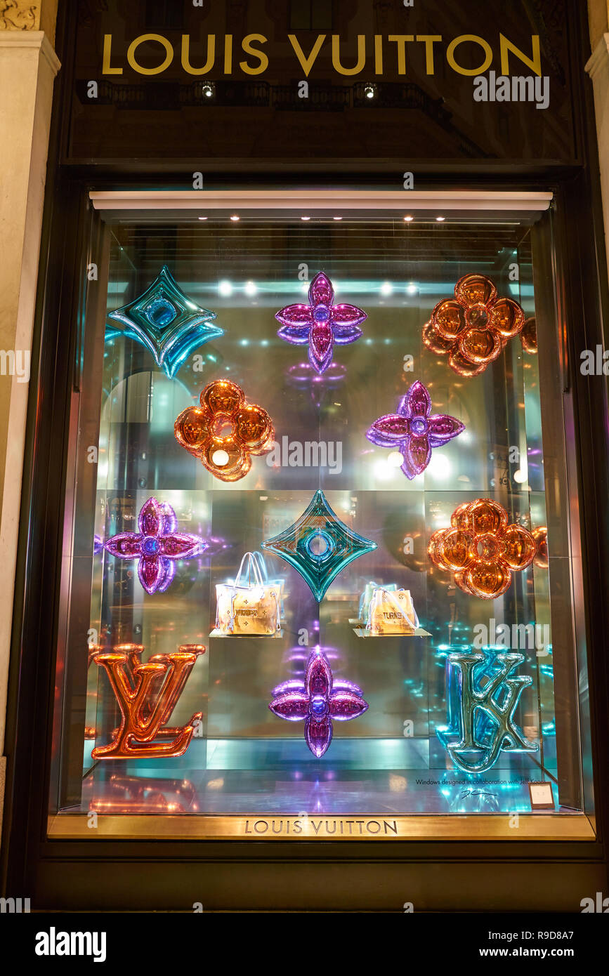 Louis Vuitton Store Displays in the Fashion District of Milan Editorial  Stock Image - Image of accessories, display: 160930209