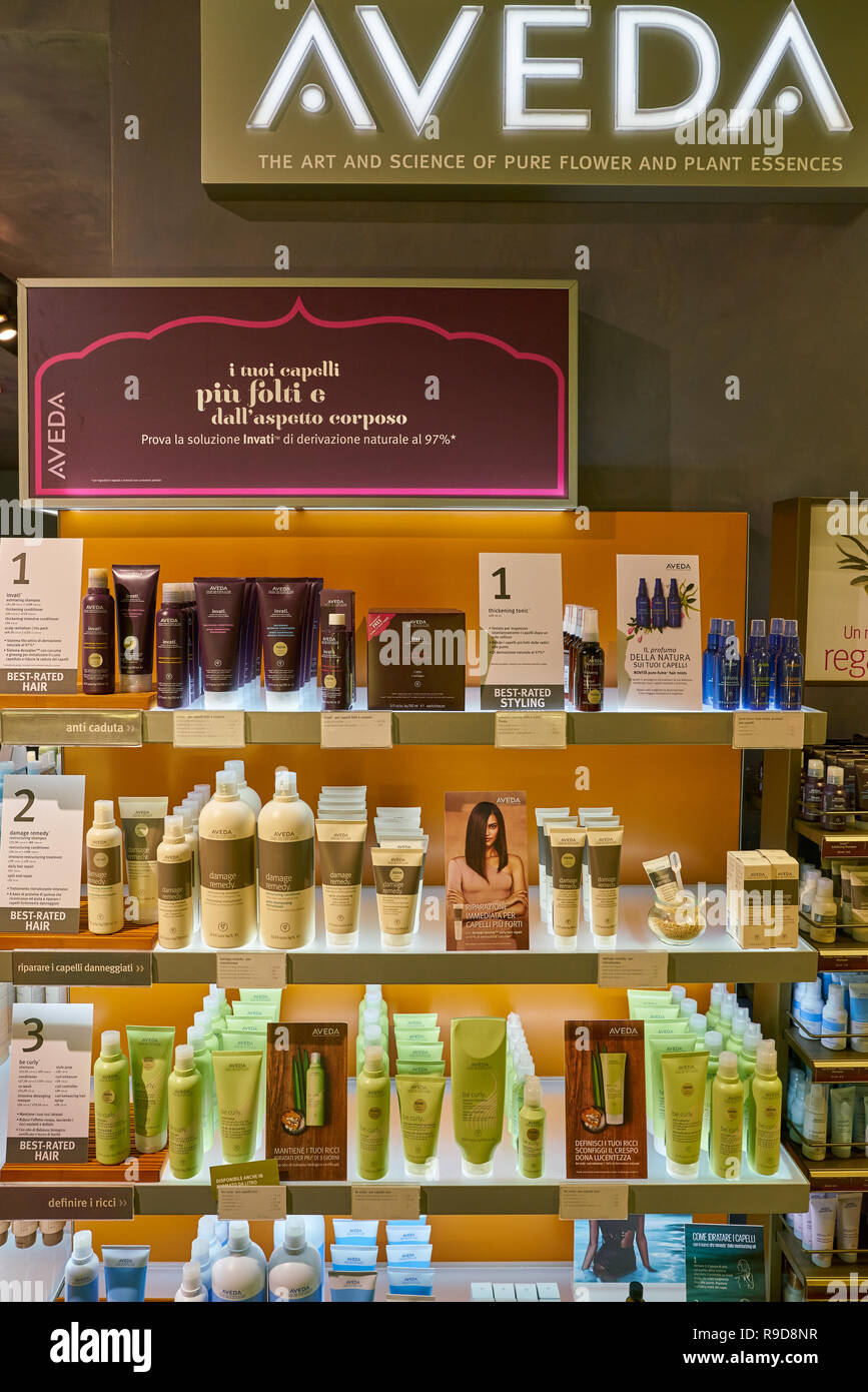 MILAN, ITALY - CIRCA NOVEMBER, 2017: cosmetics on display at Aveda store in  Excelsior shopping center in Milan Stock Photo - Alamy