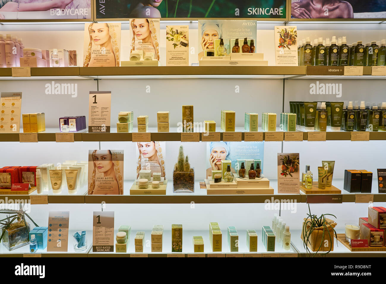 Boutique Aveda High Resolution Stock Photography And Images Alamy