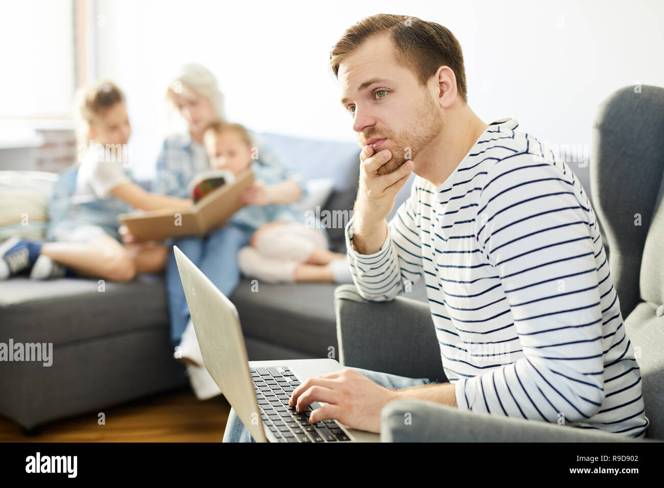 Looking for new job Stock Photo Alamy