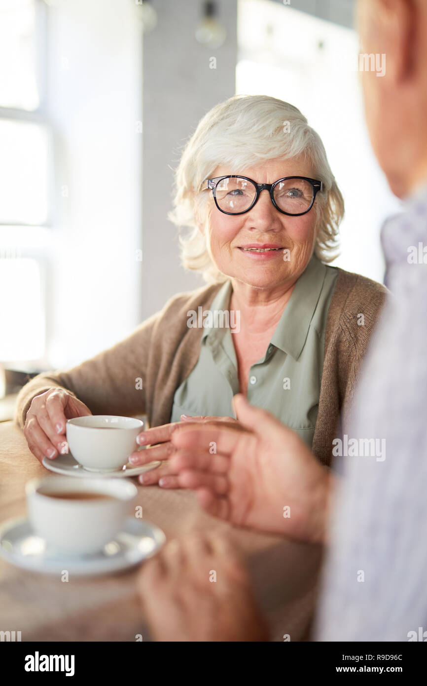 talk-at-coffee-break-stock-photo-alamy