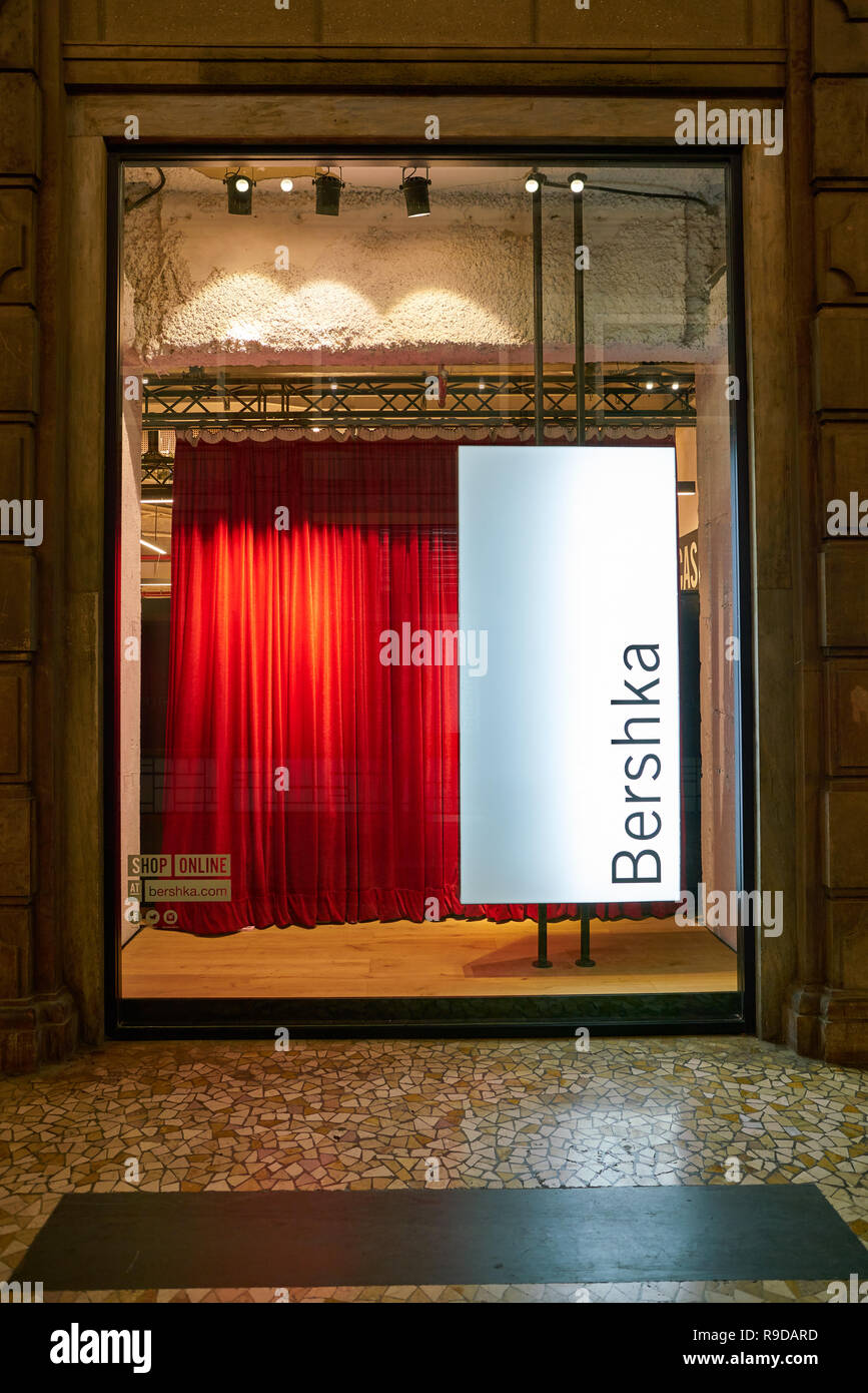 MILAN, ITALY - CIRCA NOVEMBER, 2017: shop window at Bershka store in Milan  Stock Photo - Alamy