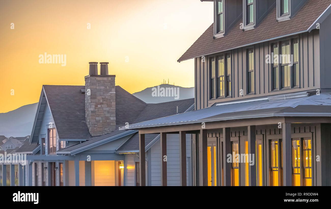 Golden sky and beautiful homes in Daybreak Utah Stock Photo Alamy