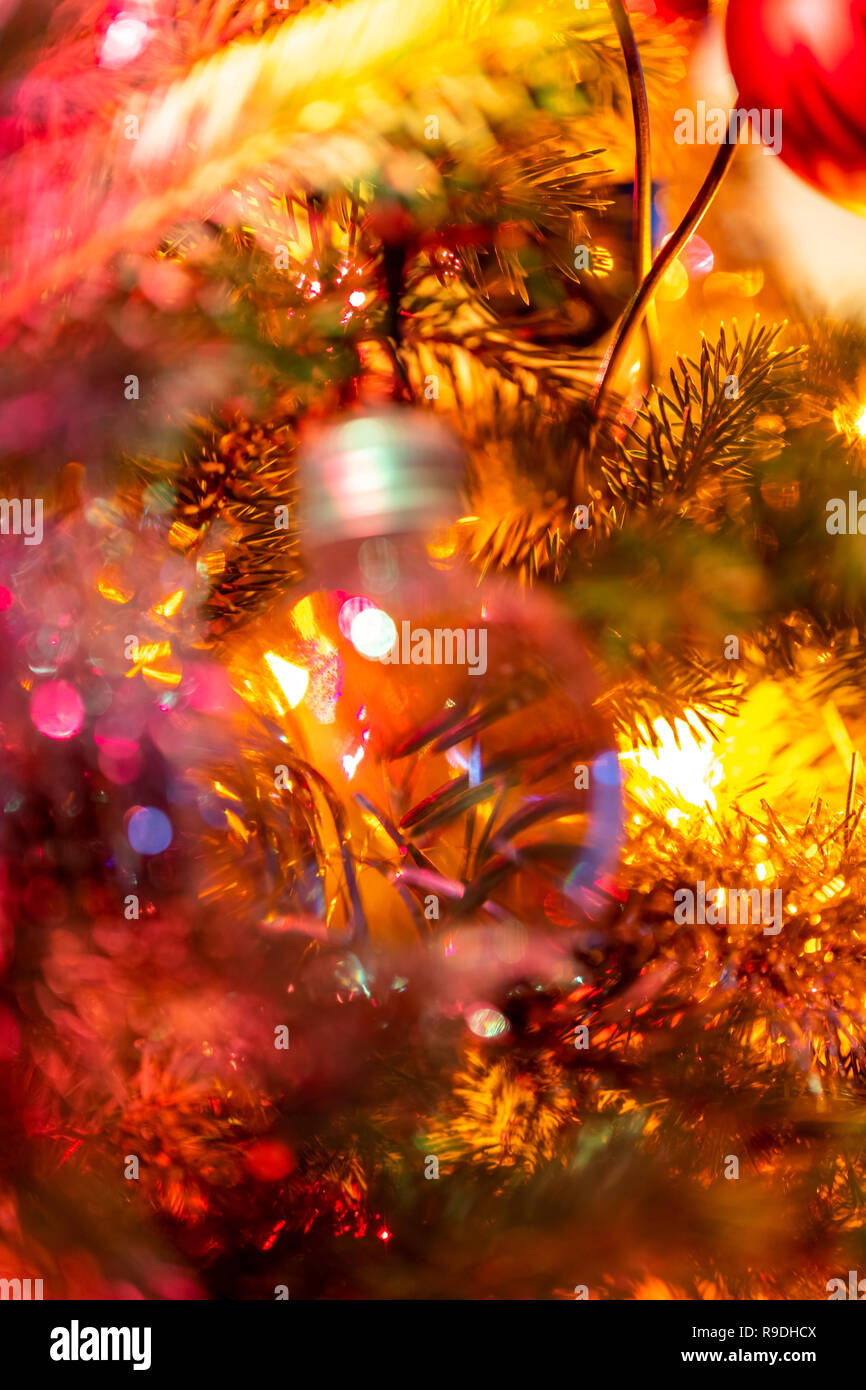 Christmas tree clear glass baubles hi-res stock photography and images ...