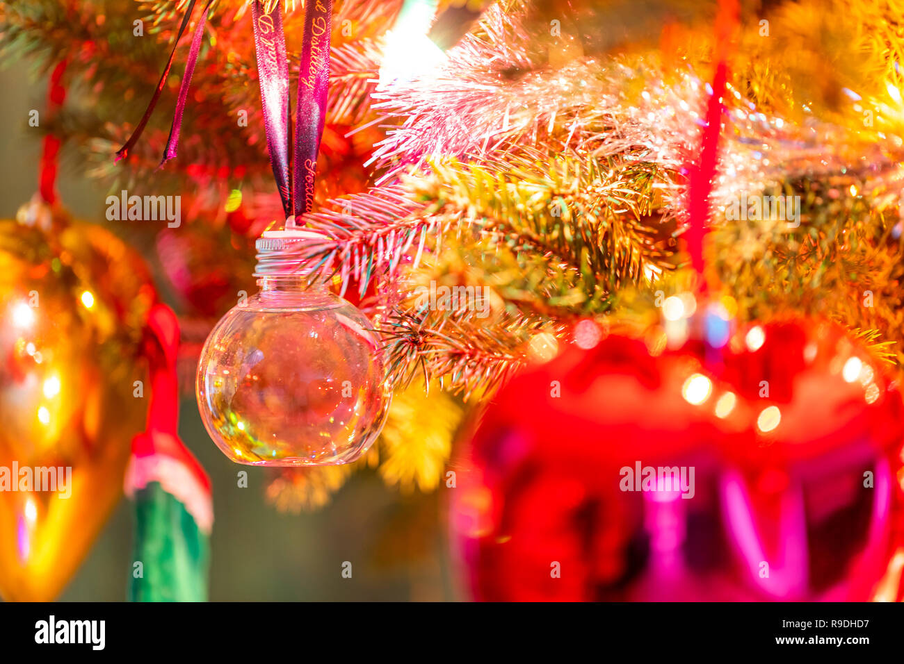 Christmas tree clear glass baubles hi-res stock photography and images ...