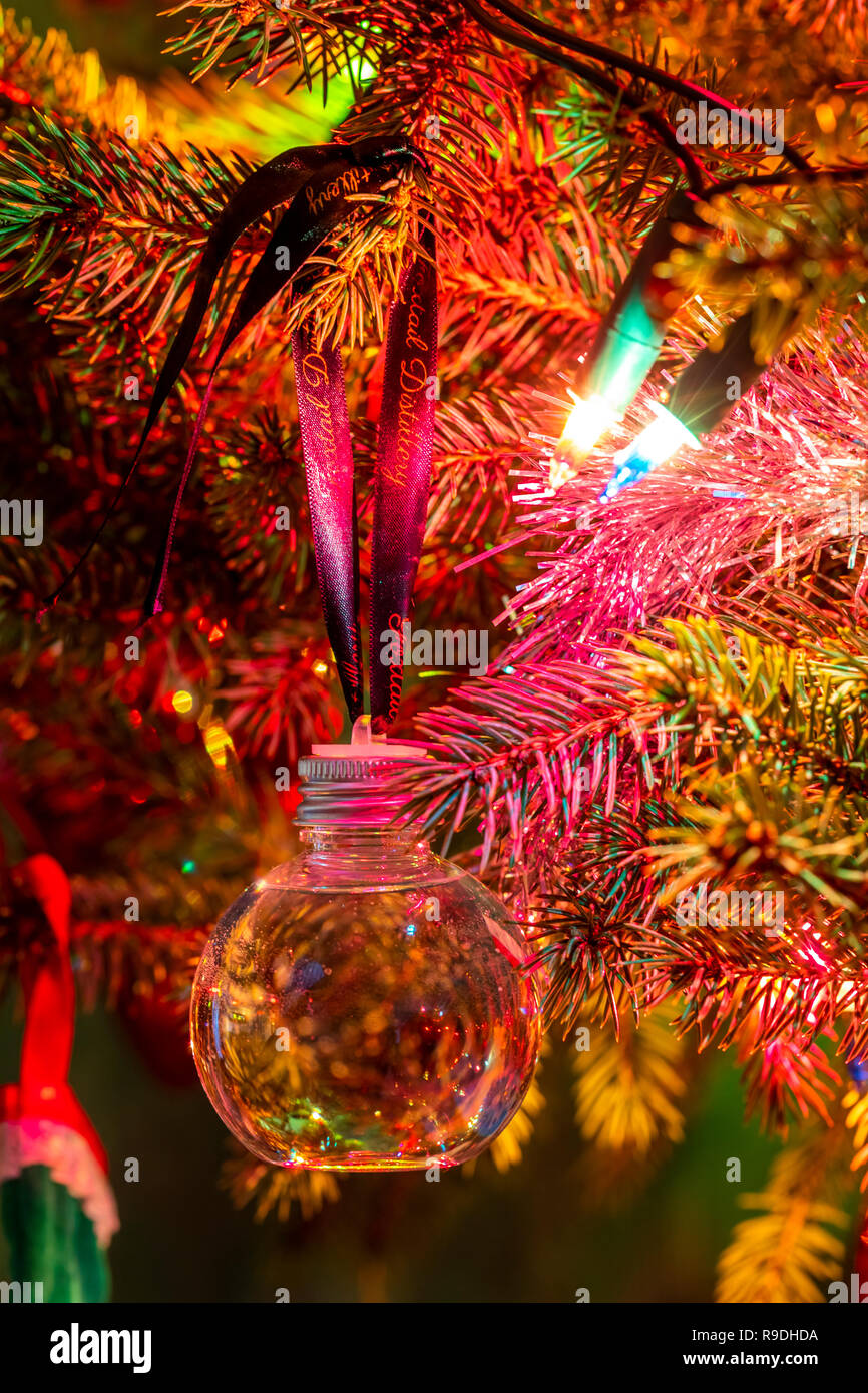 Christmas tree clear glass baubles hi-res stock photography and images ...