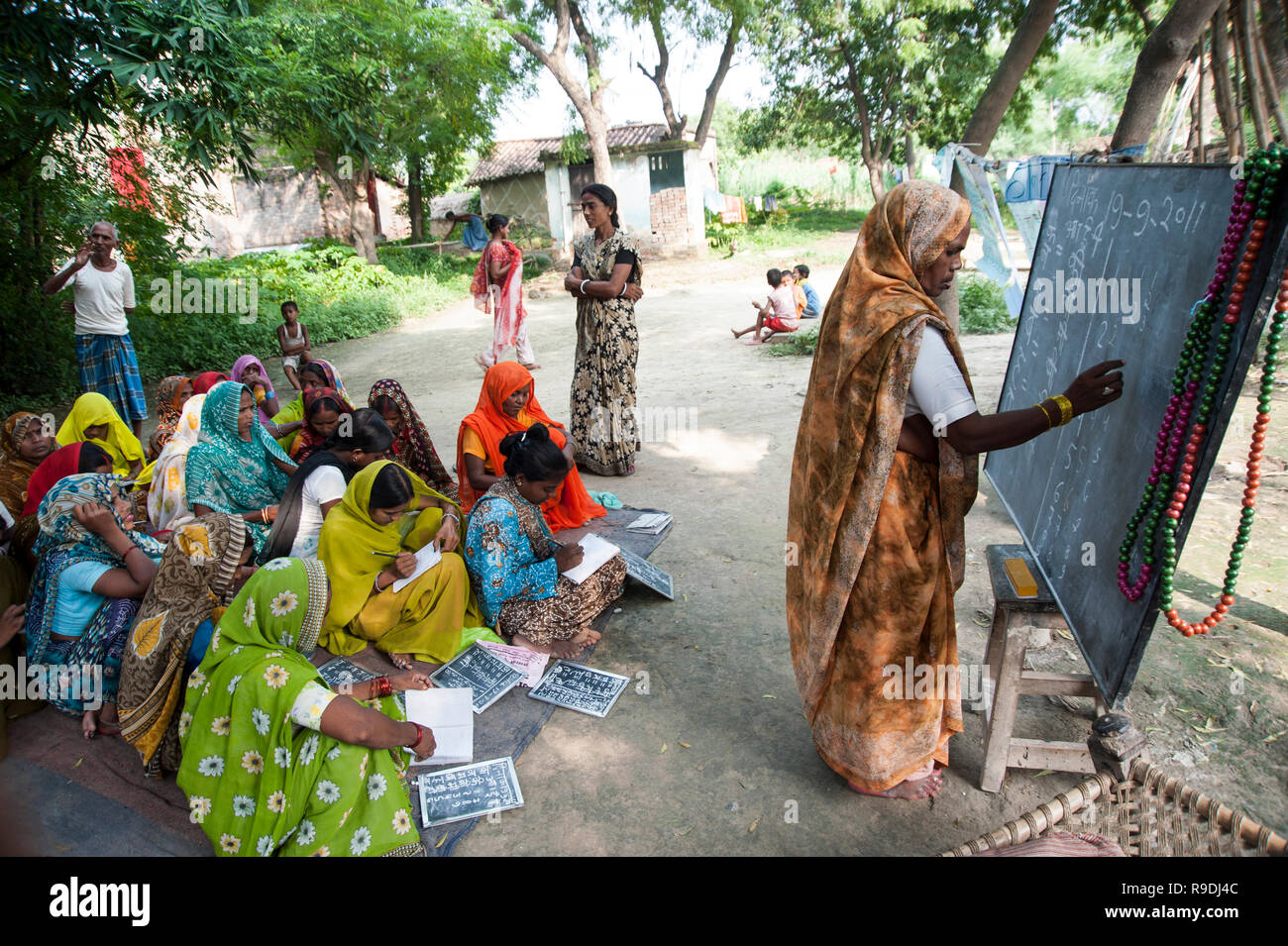 Indian rural teacher woman teaching hires stock photography and images Alamy