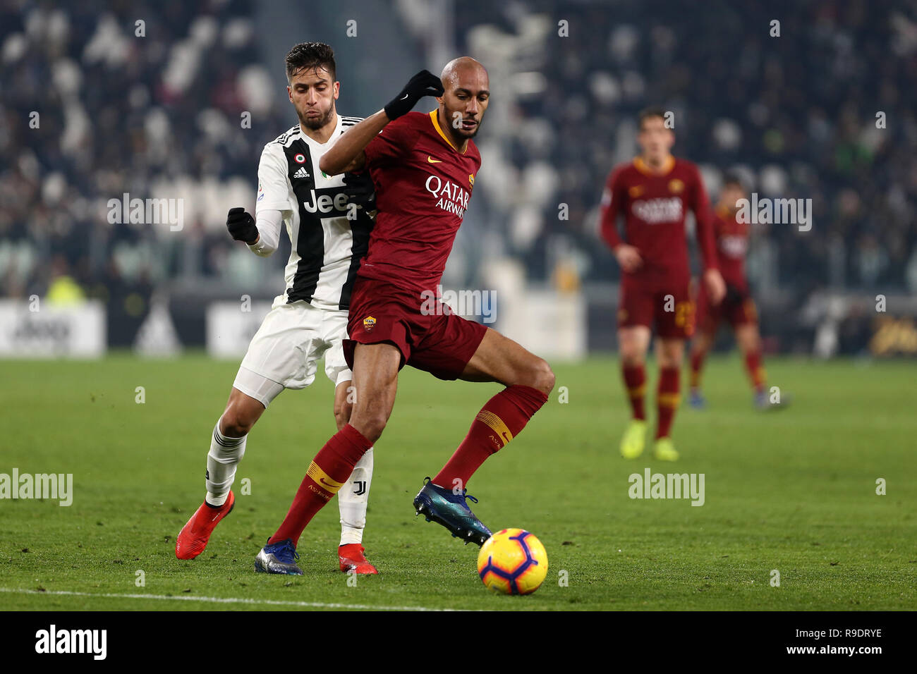 Torino, Italy. 22nd Dec, 2018. Torino, 22th December, 2018. Steven Nzonzi of As Roma in action during the Serie A football match between Juventus Fc and As Roma . Credit: Marco Canoniero/Alamy Live News Stock Photo