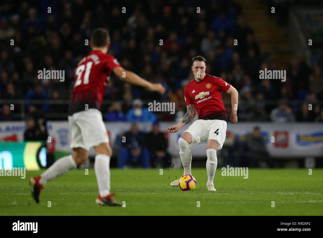 Cardiff, UK. 22nd Dec, 2018. Phil Jones of Manchester United in action .Premier League match, Cardiff City v Manchester Utd at the Cardiff City Stadium on Saturday 22nd December 2018. this image may only be used for Editorial purposes. Editorial use only, license required for commercial use. No use in betting, games or a single club/league/player publications. pic by Andrew Orchard/Andrew Orchard sports photography/Alamy Live news Credit: Andrew Orchard sports photography/Alamy Live News Stock Photo