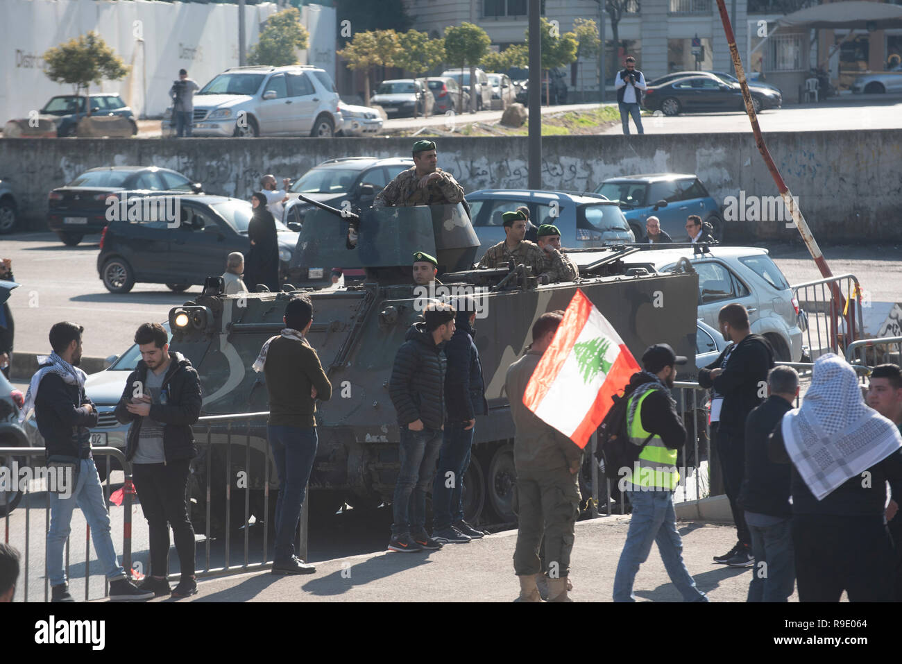 Beirut, Lebanon, 23rd Dec 2018. Lebanese protesting against political ...