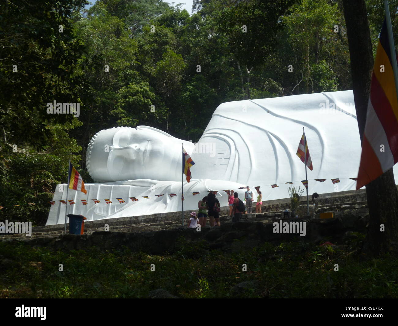 Vietnam- Weißer Buddha in Phan Thiet Stock Photo