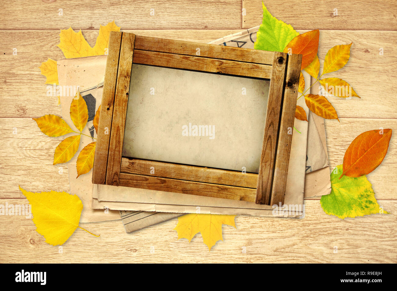 Grunge background with wooden frame and autumn leaves Stock Photo - Alamy