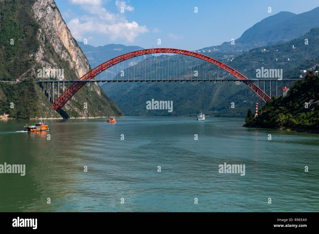 Wushan River Bridge, Yangtze River, china Stock Photo