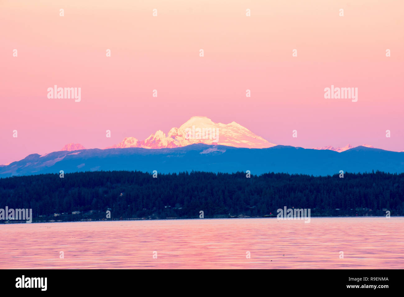 Sunset on Mount Baker, Washington Stock Photo Alamy