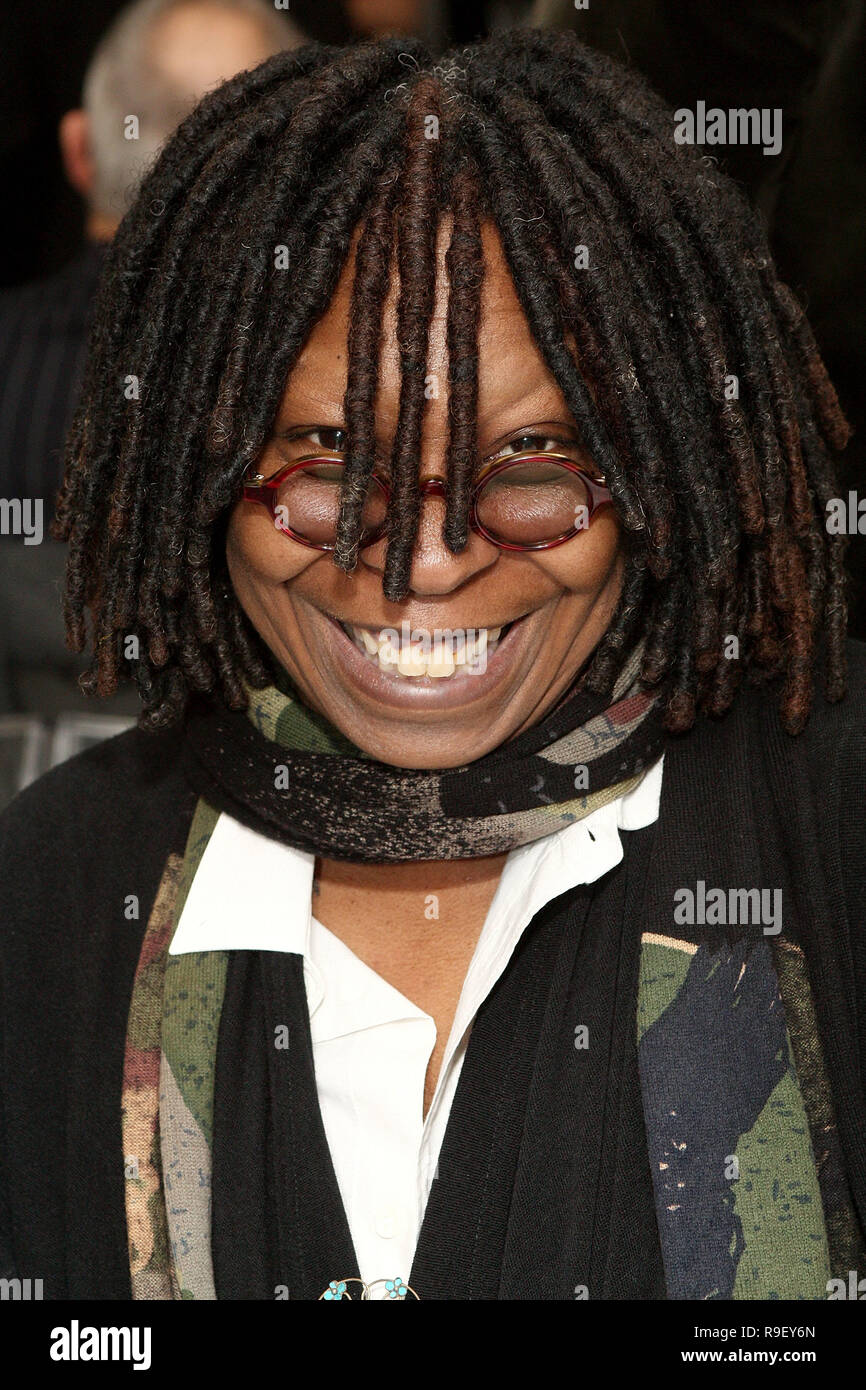 Whoopi Goldberg New York City Stock Photos Whoopi Goldberg New