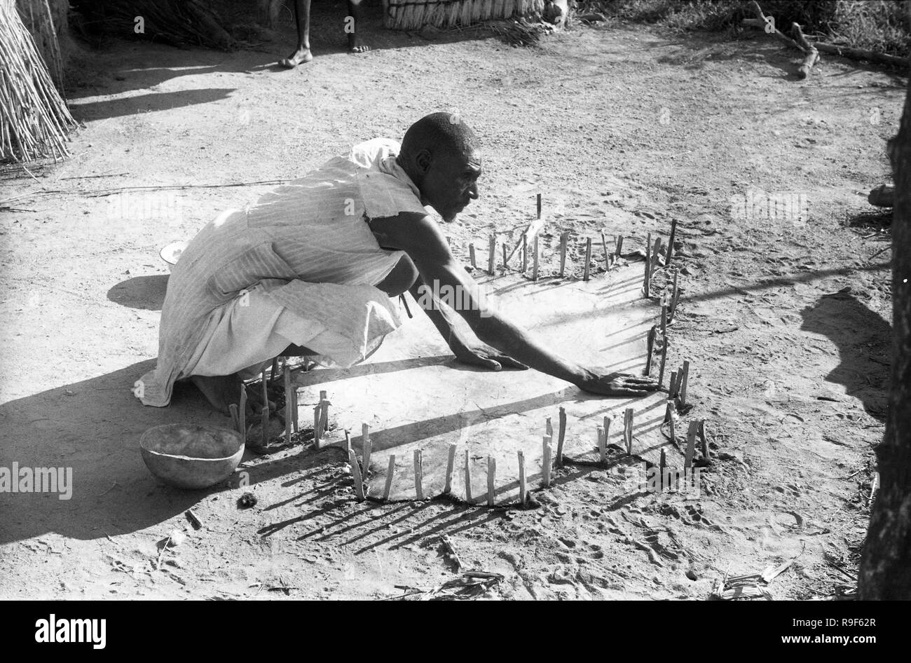 1950s man hi-res stock photography and images - Alamy