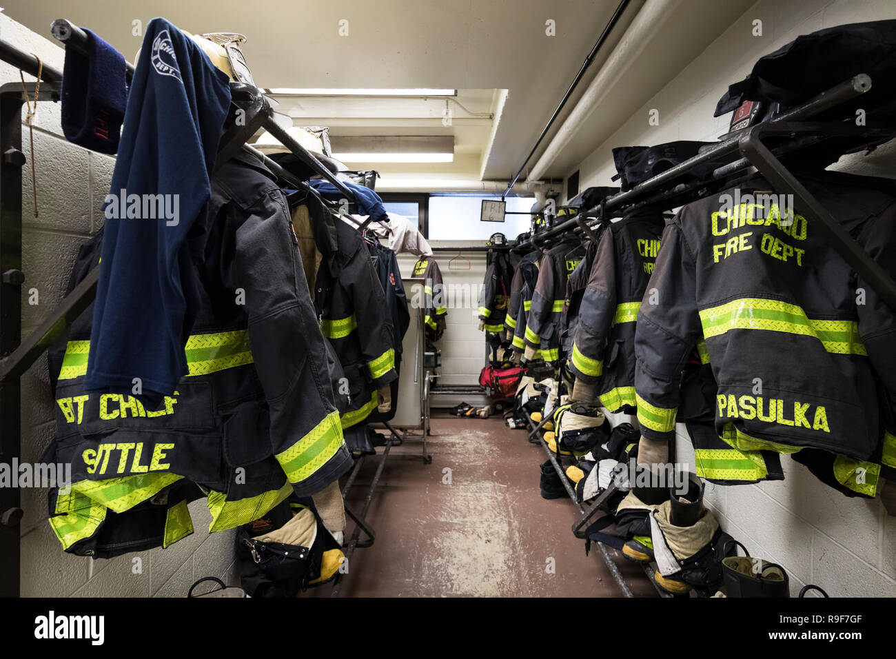 Firemans uniform hires stock photography and images Alamy
