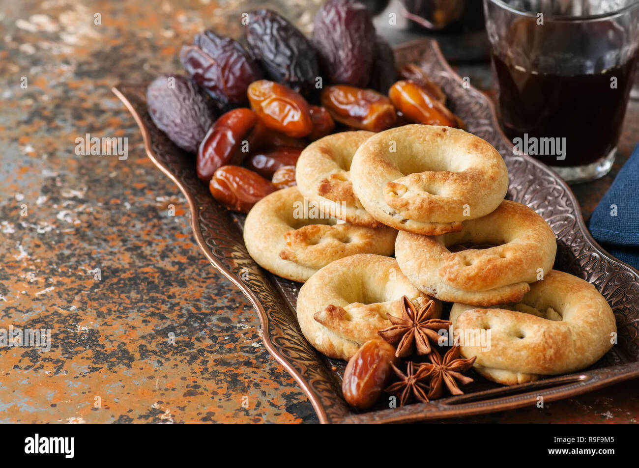 Kaak Arabic High Resolution Stock Photography And Images Alamy,Strawberry Wine Song