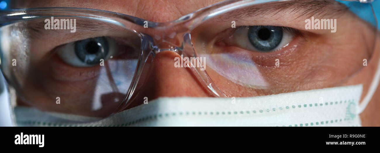 Nurse wearing face mask eye hi-res stock photography and images - Alamy