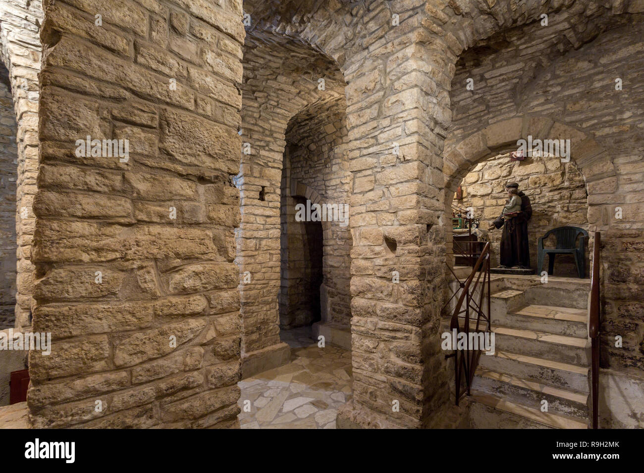Underground vaults hi-res stock photography and images - Alamy