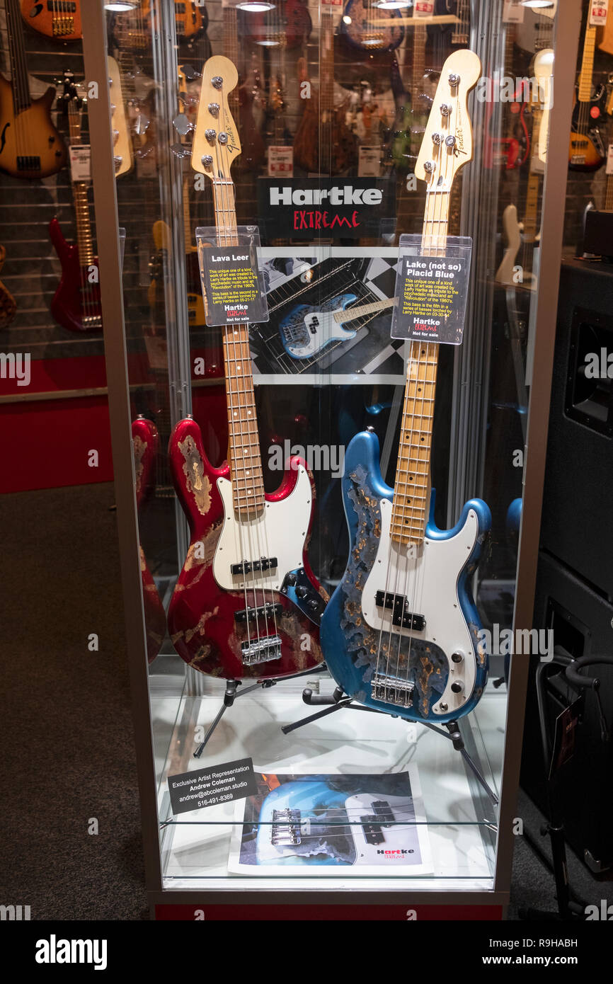 Fender bass hi-res stock photography and images - Alamy