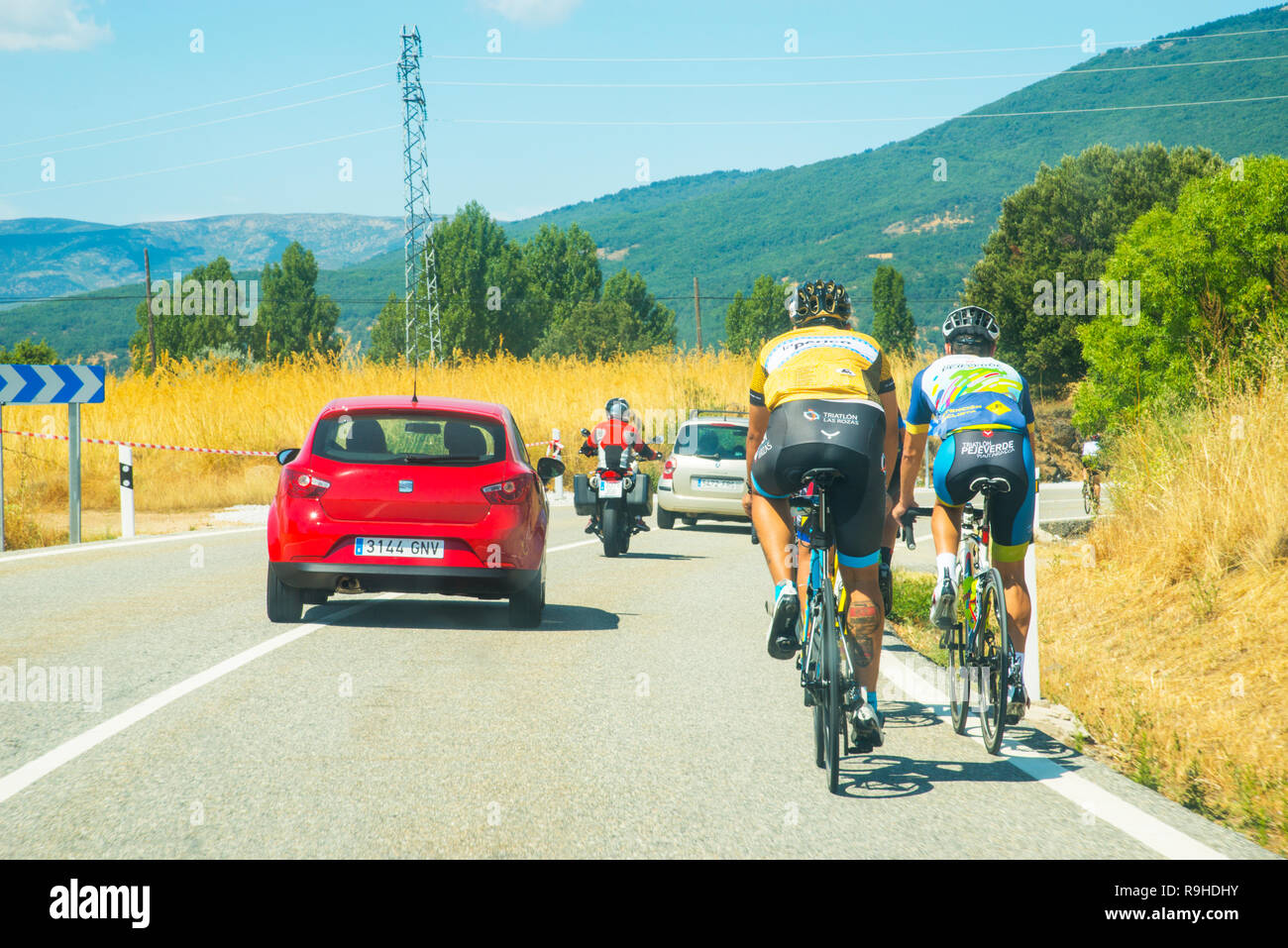 Dangerous overtaking hi-res stock photography and images - Alamy