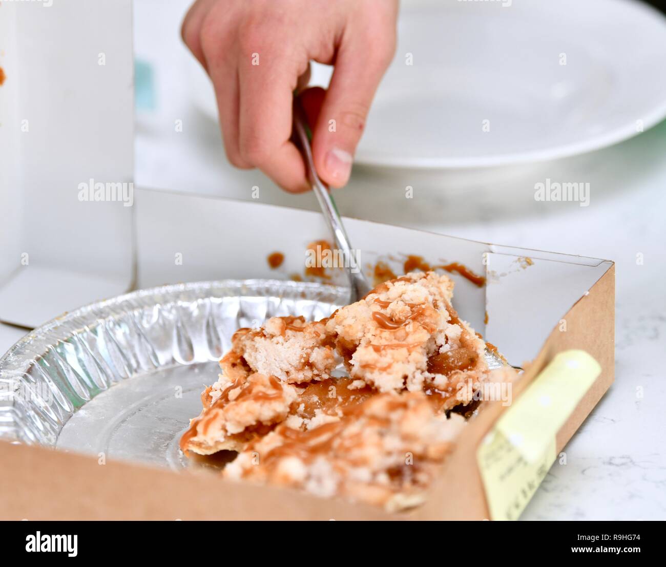 Scooping pie hires stock photography and images Alamy