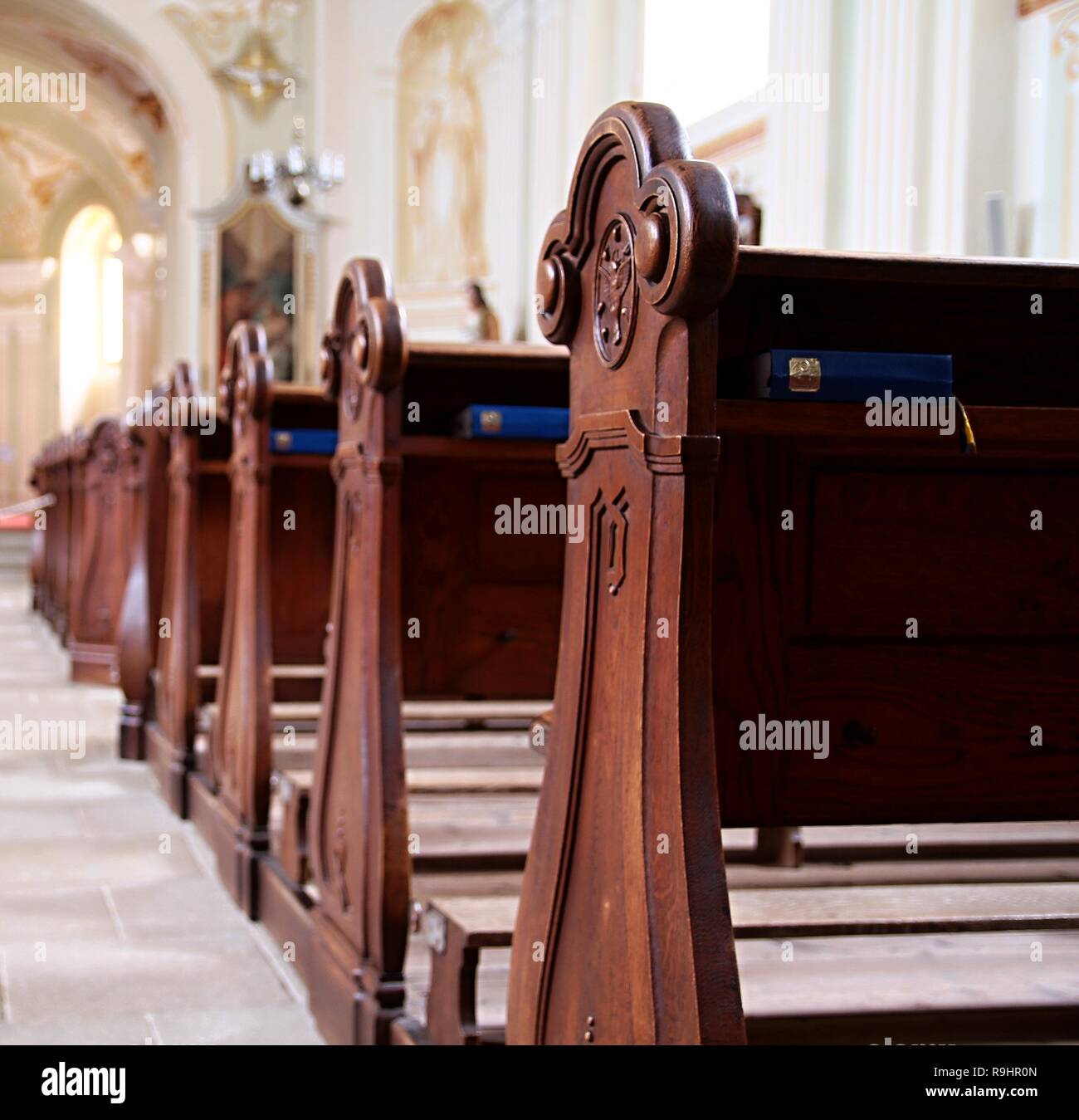 Beautiful church interior hi-res stock photography and images - Alamy