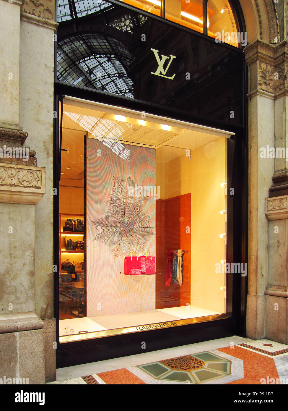 Milan Italy April 2017 View Louis Vuitton Shop Milan Italy – Stock  Editorial Photo © boggy22 #195896744