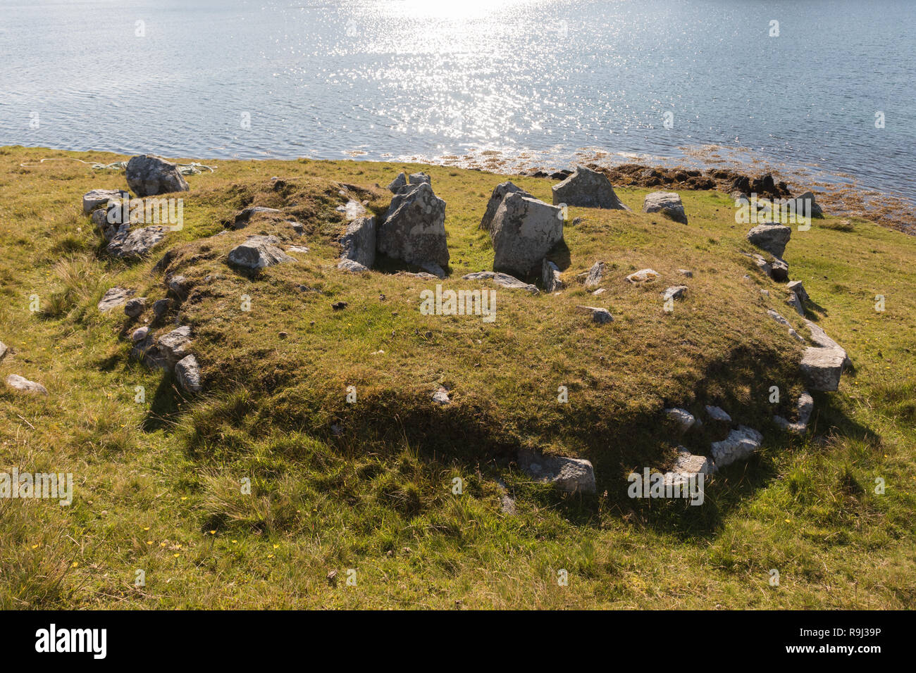 Isleburgh chambered cairn, Shetland Islands Stock Photo