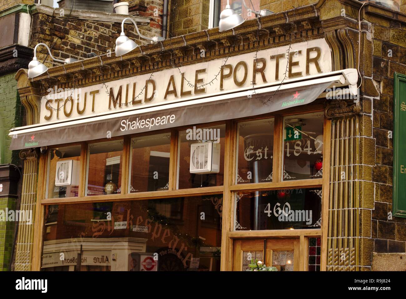 The Shakespeare pub in Bethnal Green, East London, with a sign outside of it that says 'Stout mild ale porter' Stock Photo