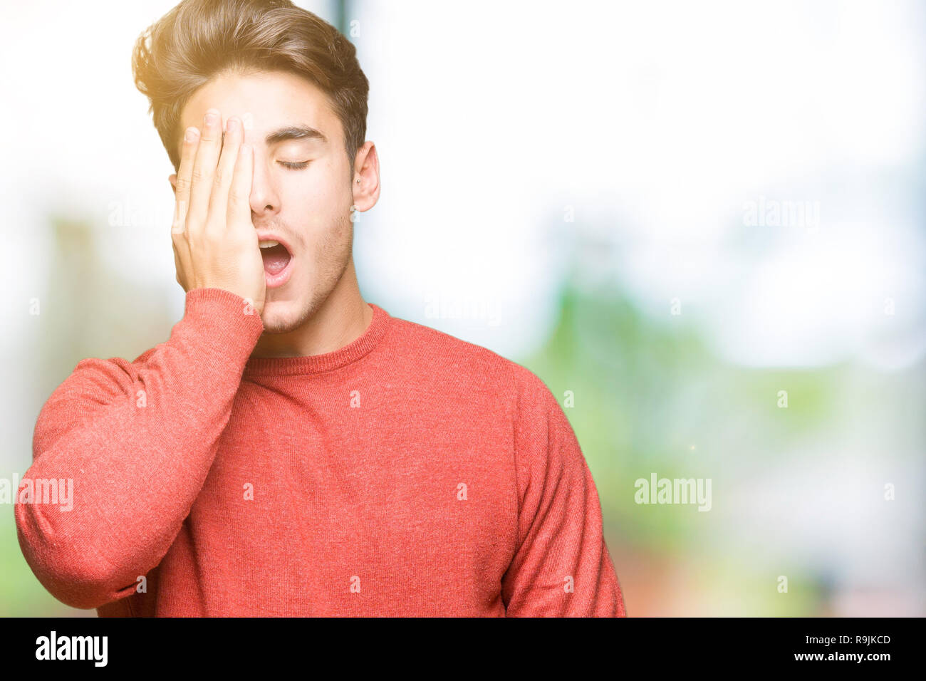 Man covering his mouth pain hires stock photography and images Alamy