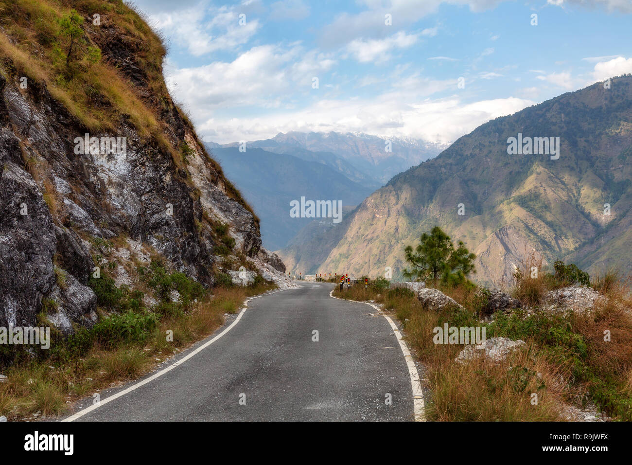 Himalaya mountain road on way from Kausani to Munsiyari at Uttarakhand India with scenic landscape Stock Photo