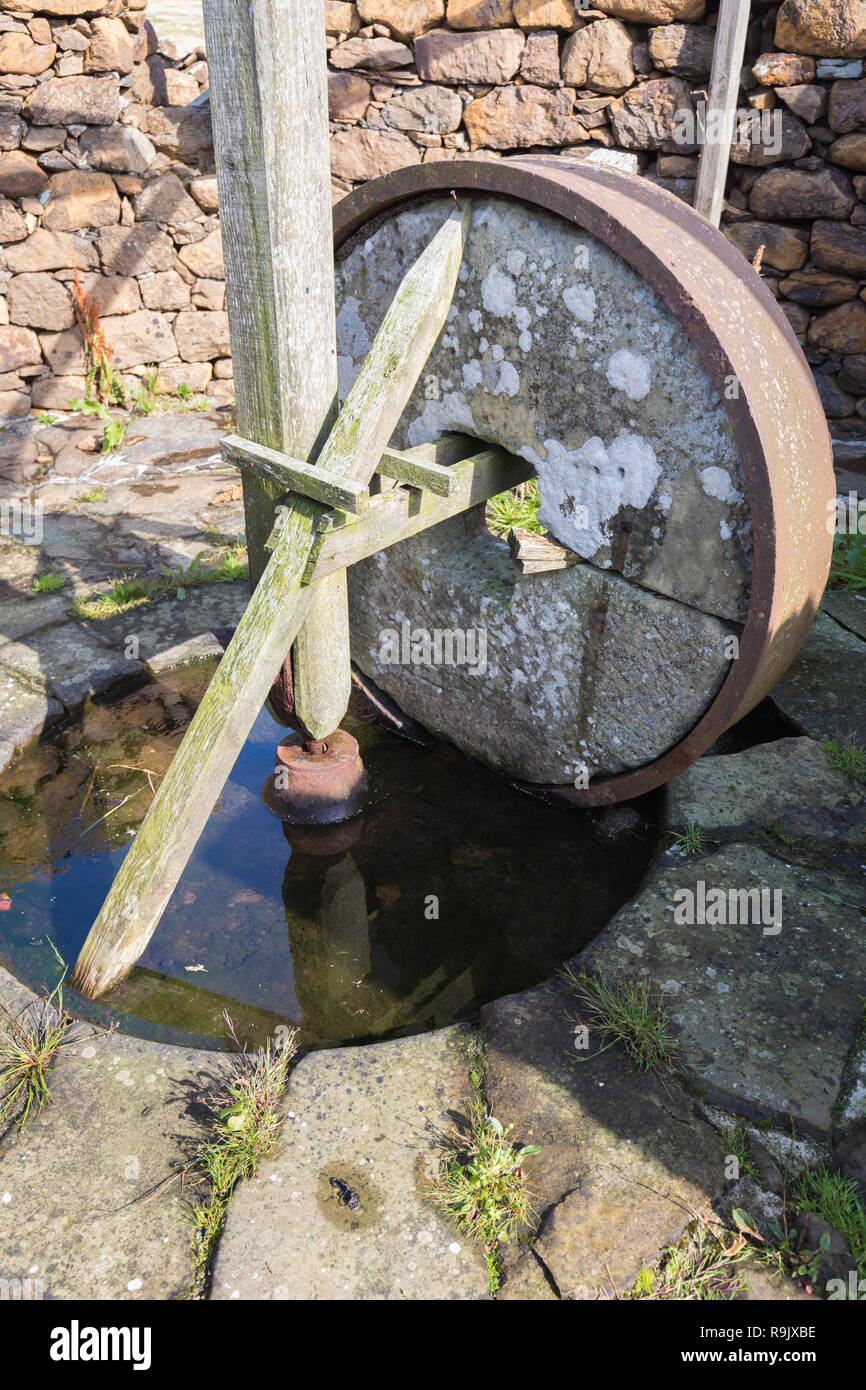 Horse drawn mill hires stock photography and images Alamy